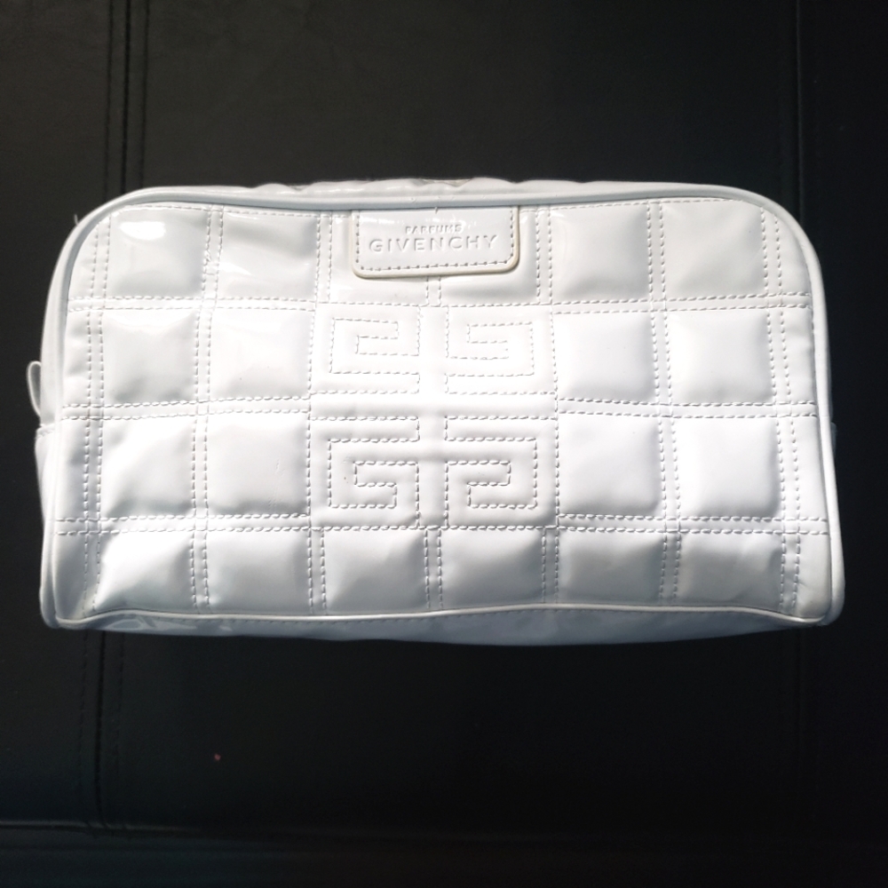 Givenchy Parfums White Quilted Patent Cosmetic Pouch Makeup Bag Travel Case